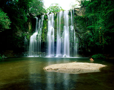 La Paz Waterfall Gardens wildlife and nature area
